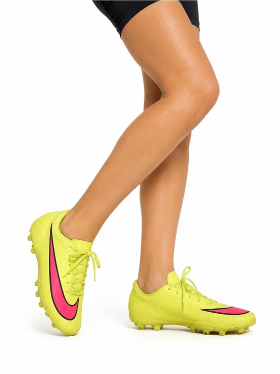 Nike Shoes - Nike Women’s Neon Yellow Soccer Cleats with Pink Swoosh